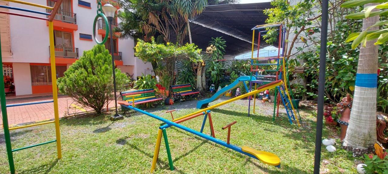 Hotel Emperador Barbosa  Exterior photo