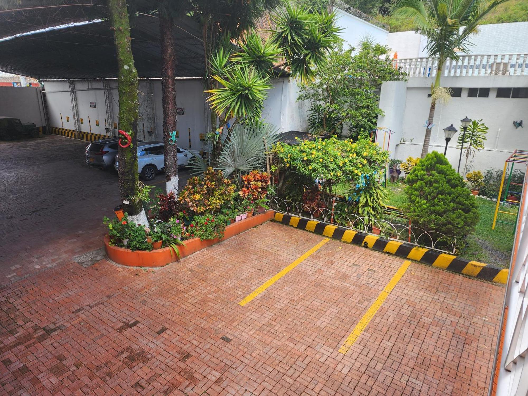 Hotel Emperador Barbosa  Exterior photo